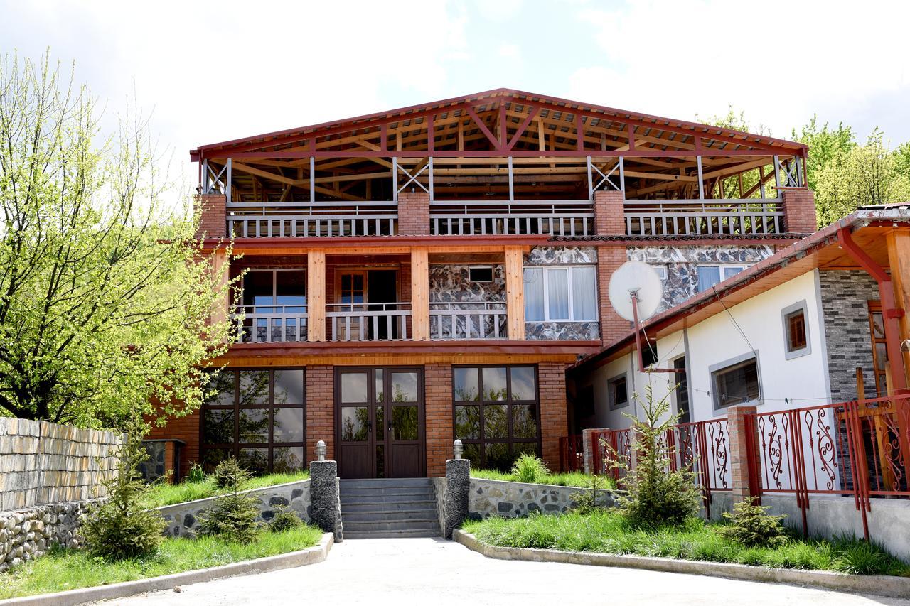 Bed and Breakfast Nikala Telavi Exterior foto