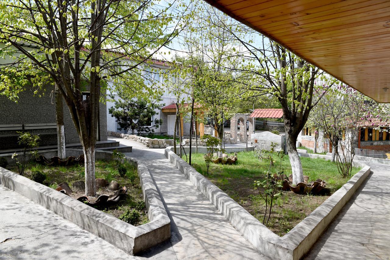 Bed and Breakfast Nikala Telavi Exterior foto