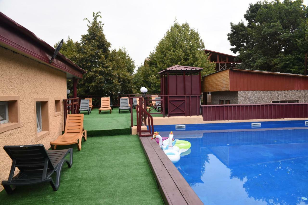 Bed and Breakfast Nikala Telavi Exterior foto