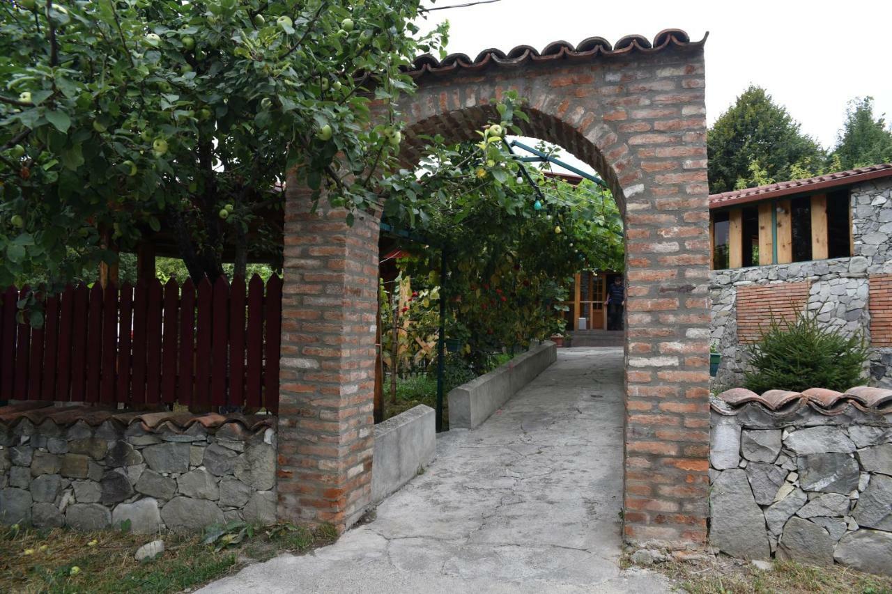 Bed and Breakfast Nikala Telavi Exterior foto