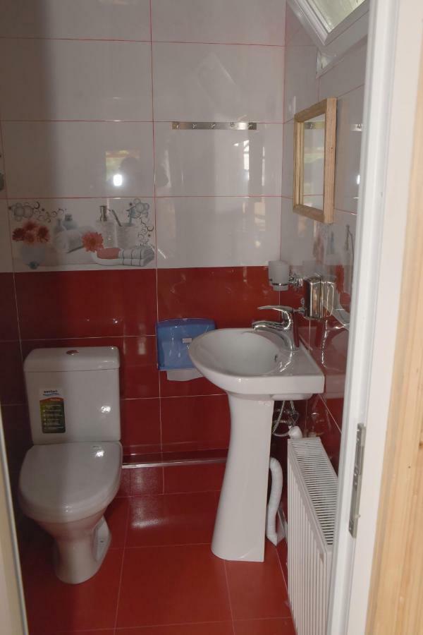 Bed and Breakfast Nikala Telavi Exterior foto